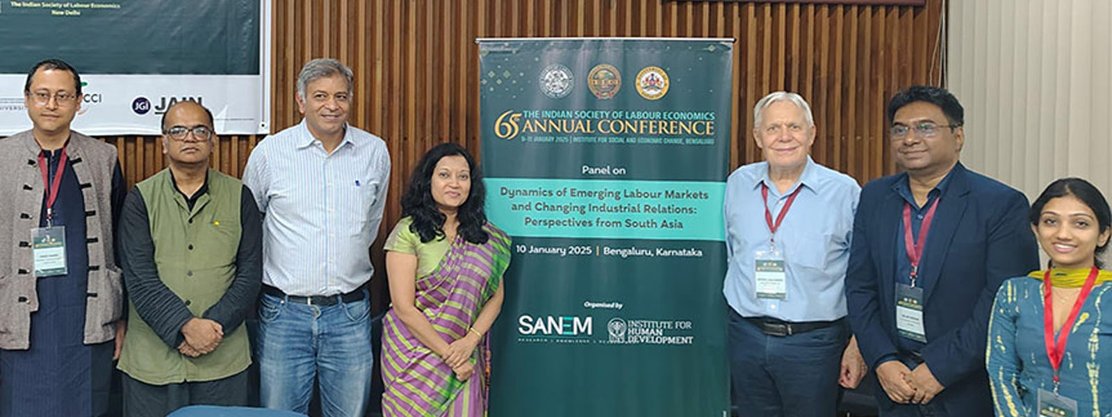 Dr Ganga Tilakaratna discusses the prospects and challenges of the rising gig economy in Sri Lanka and highlights the need for strengthening social protection to protect the workers